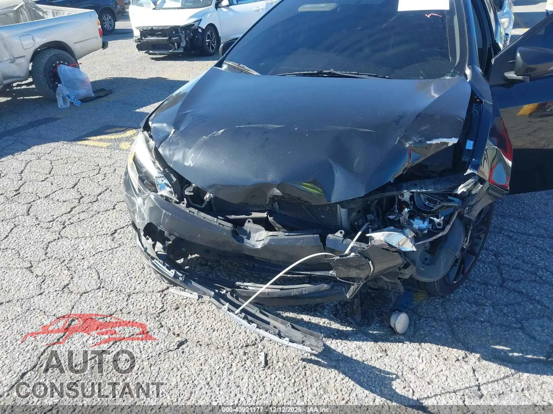 2016 TOYOTA COROLLA Damaged VIN 2T1BURHE7GC592367 – engine bay