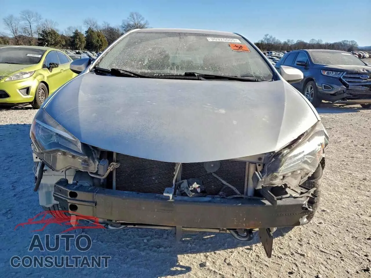 2019 TOYOTA COROLLA Damaged VIN 2T1BURHE8KC150433 – interior seats