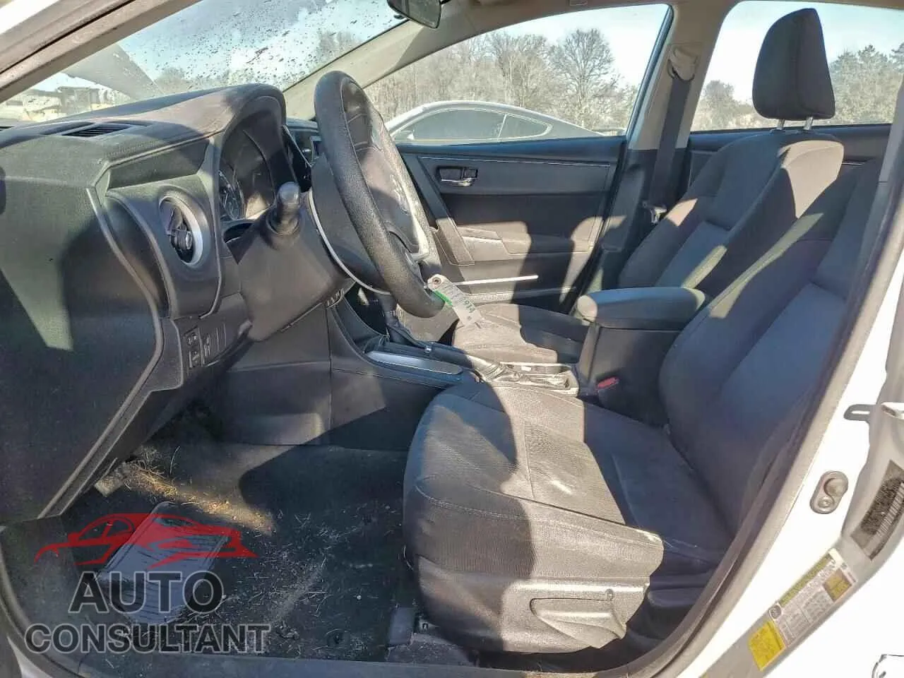 2019 TOYOTA COROLLA Damaged VIN 2T1BURHE8KC150433 – exterior detail