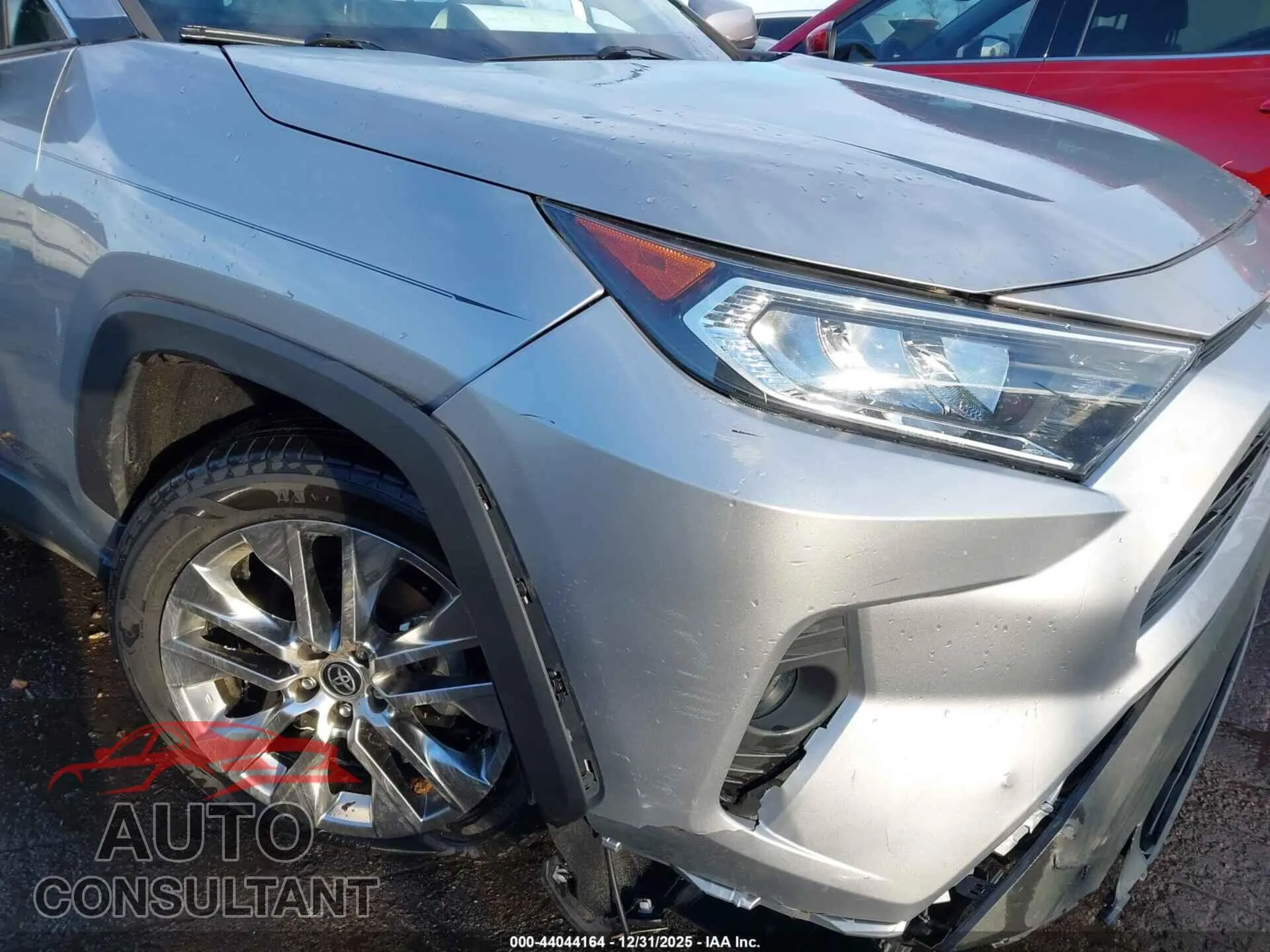 2021 TOYOTA RAV4 Damaged VIN 2T3A1RFVXMC182690 – engine bay