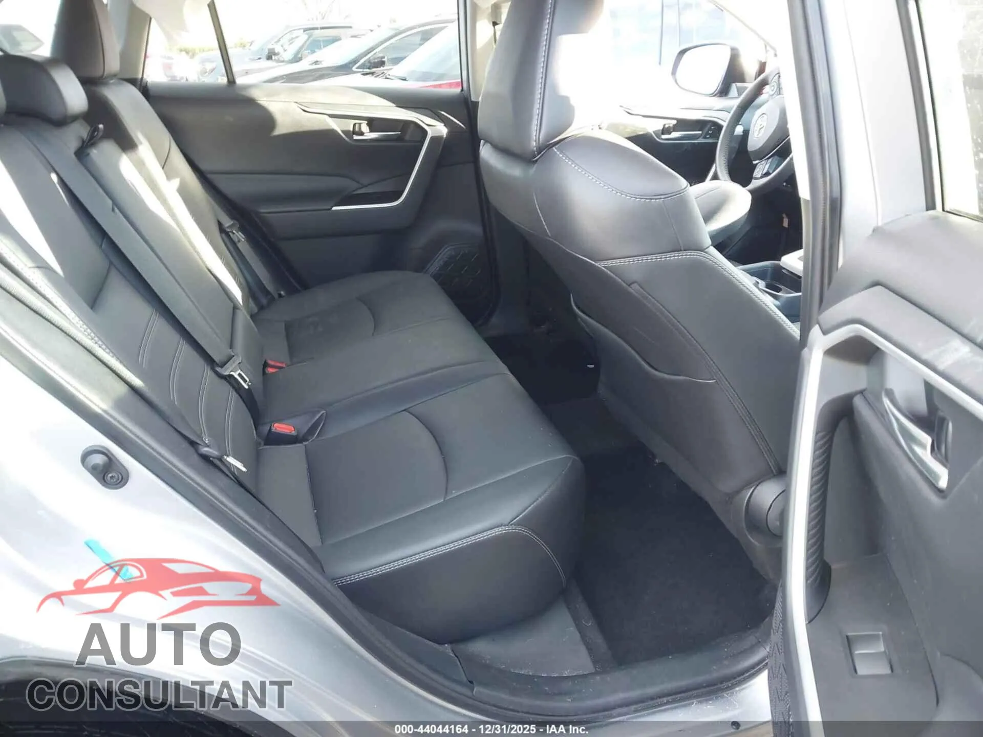 2021 TOYOTA RAV4 Damaged VIN 2T3A1RFVXMC182690 – undercarriage