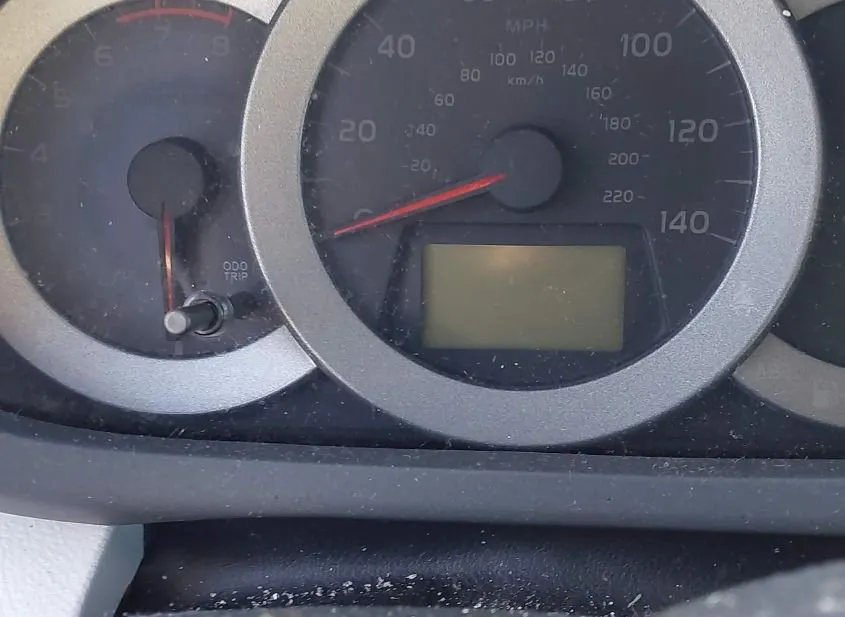 2011 TOYOTA RAV4 Damaged VIN 2T3BF4DV7BW115231 – side profile