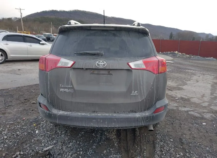 2015 TOYOTA RAV4 Used VIN 2T3BFREV0FW349213 – trunk area