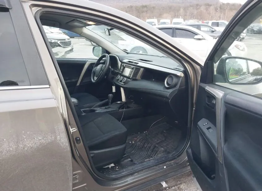 2015 TOYOTA RAV4 Used VIN 2T3BFREV0FW349213 – photo 11