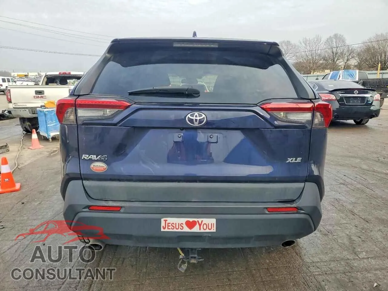 2019 TOYOTA RAV4 Damaged VIN 2T3C1RFV6KW034718 – engine bay