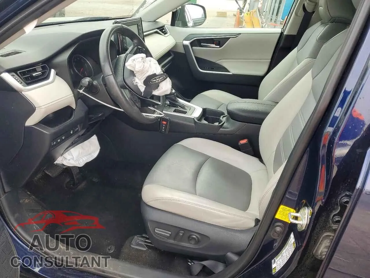 2019 TOYOTA RAV4 Damaged VIN 2T3C1RFV6KW034718 – exterior detail