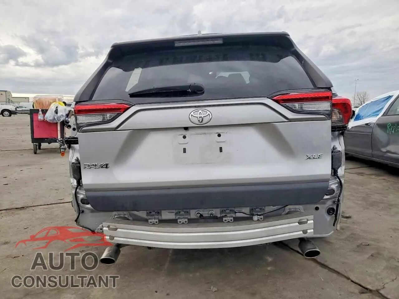2022 TOYOTA RAV4 Damaged VIN 2T3C1RFV6NW222935 – engine bay