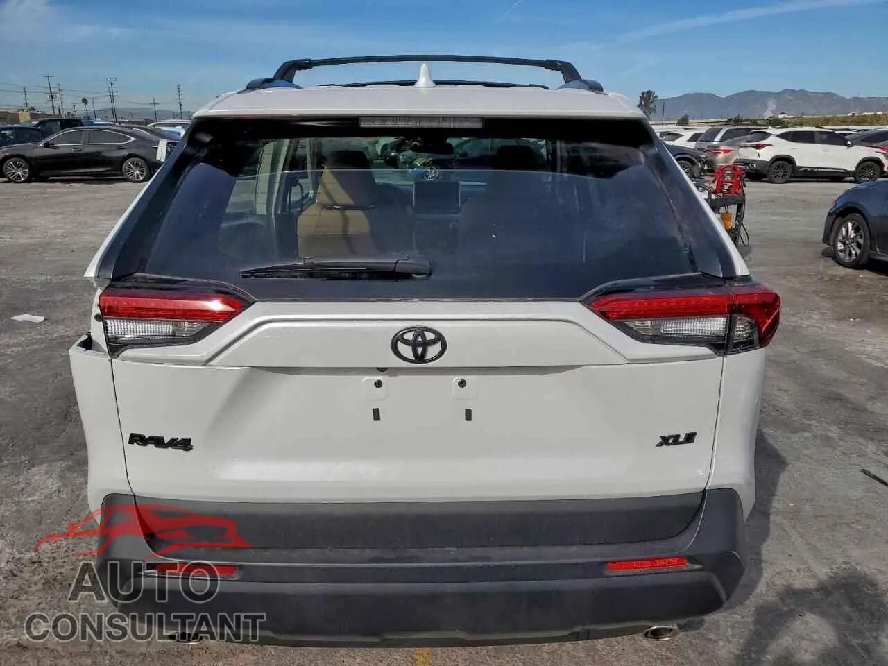 2025 TOYOTA RAV4 Damaged VIN 2T3C1RFVXSW398365 – engine bay