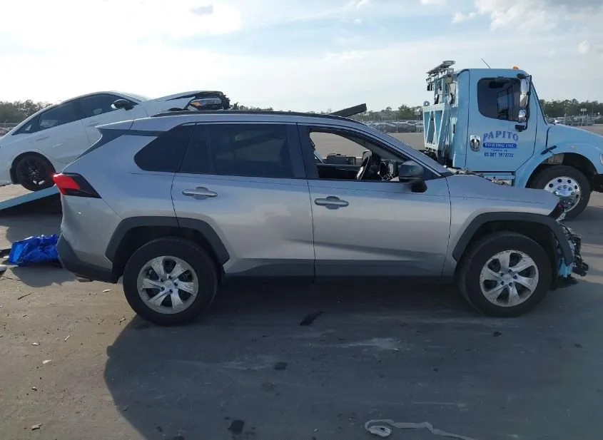 2019 TOYOTA RAV4 Used VIN 2T3H1RFV1KW052114 – exterior detail