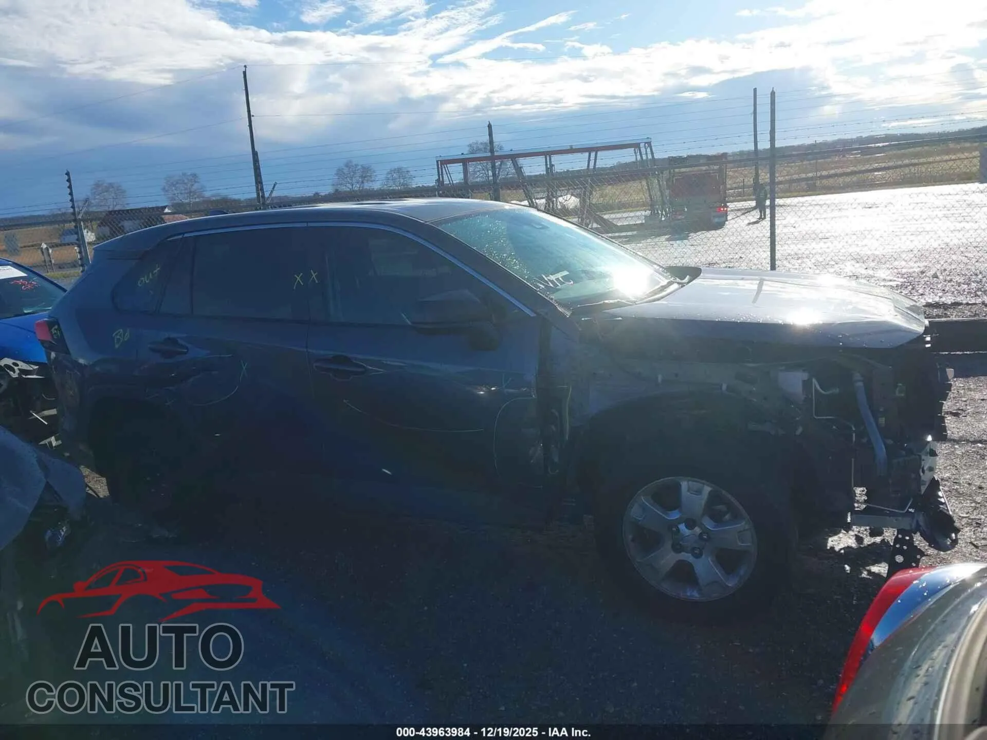 2024 TOYOTA RAV4 Damaged VIN 2T3H1RFV8RC288660 – photo 13