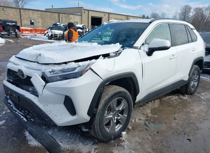 2025 TOYOTA RAV4 Used VIN 2T3P1RFV3SW524549 – photo 14