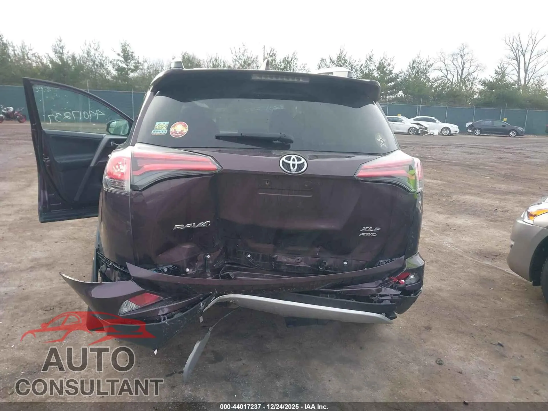 2016 TOYOTA RAV4 Damaged VIN 2T3RFREV0GW449182 – engine bay