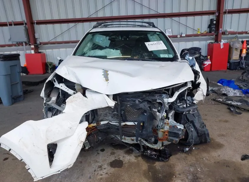 2018 TOYOTA RAV4 Damaged VIN 2T3RFREV2JW795516 – odometer reading