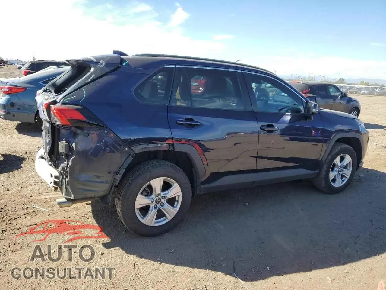 2019 TOYOTA RAV4 Damaged VIN 2T3W1RFV5KW051068 – side profile