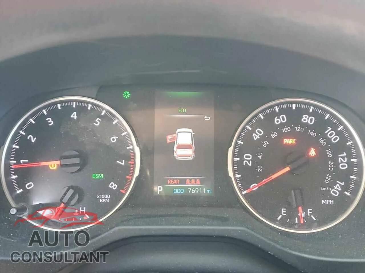 2019 TOYOTA RAV4 Damaged VIN 2T3W1RFV5KW051068 – trunk area