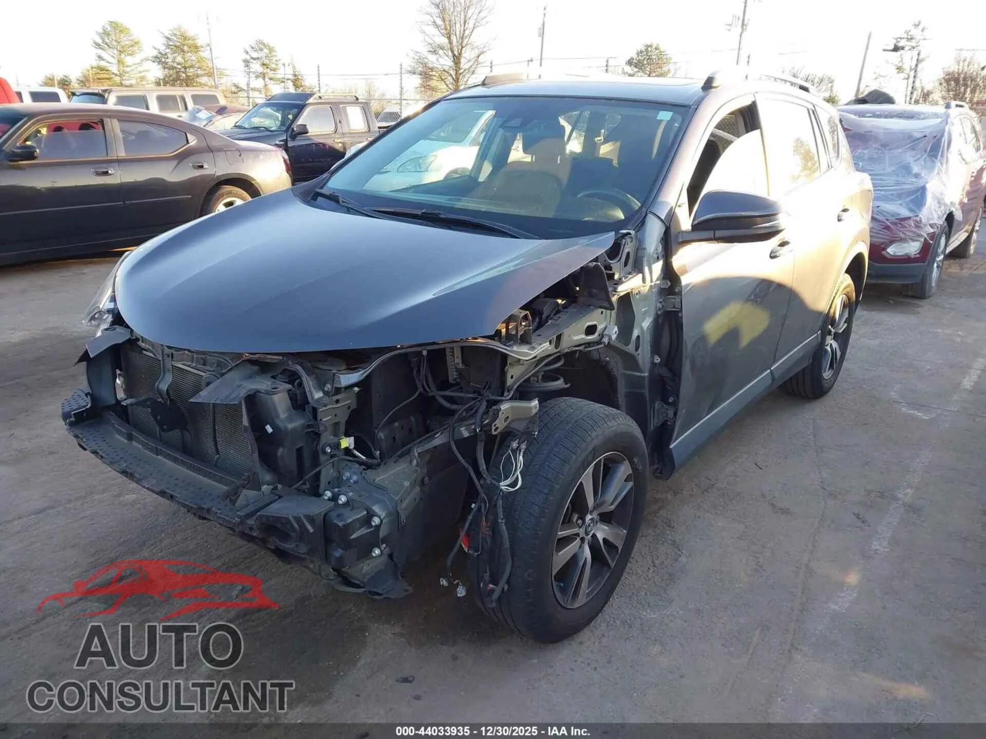 2018 TOYOTA RAV4 Damaged VIN 2T3WFREV0JW497291 – rear exterior
