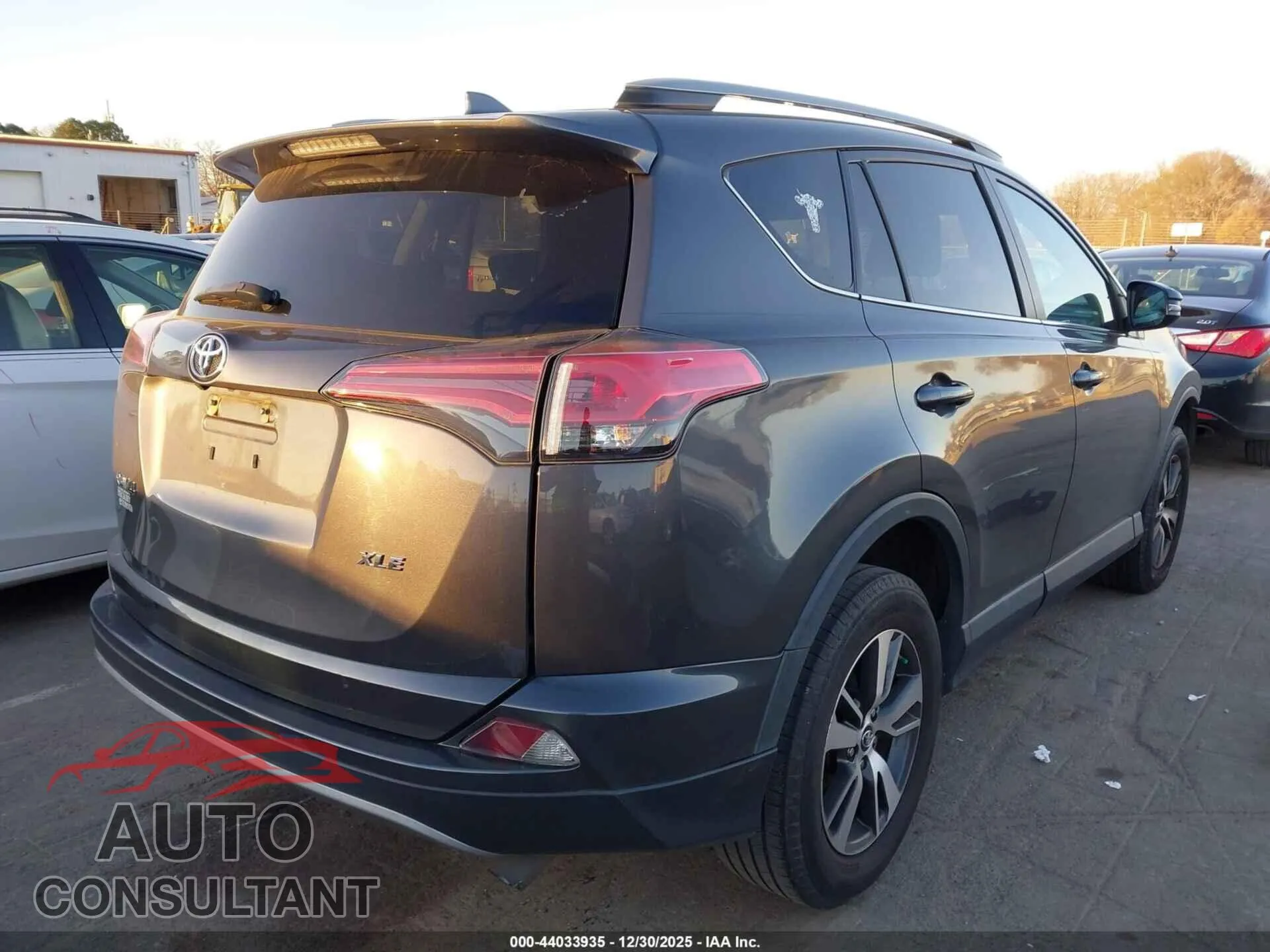 2018 TOYOTA RAV4 Damaged VIN 2T3WFREV0JW497291 – dashboard