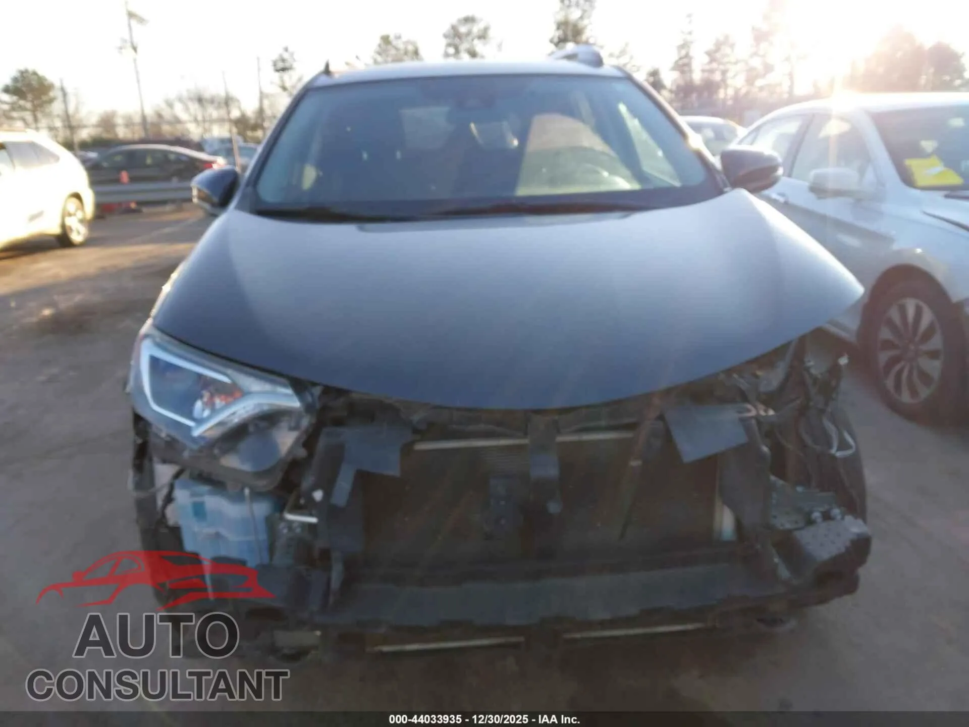 2018 TOYOTA RAV4 Damaged VIN 2T3WFREV0JW497291 – photo 13