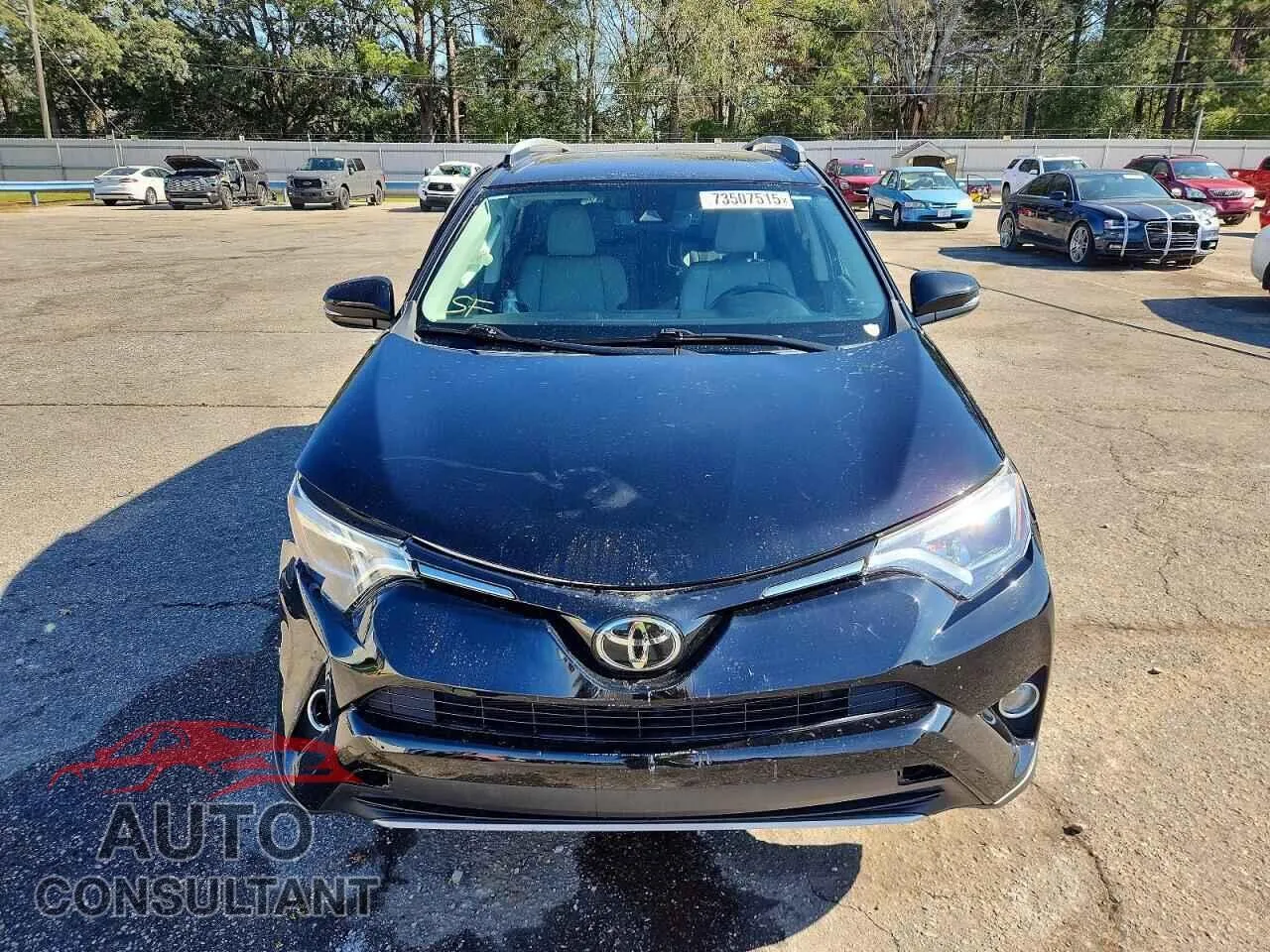 2018 TOYOTA RAV4 Damaged VIN 2T3YFREV3JW502492 – interior seats