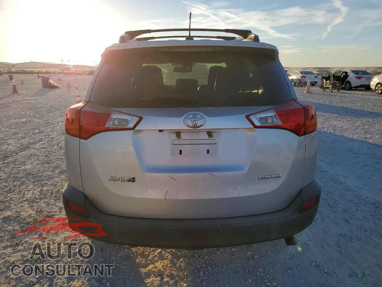 2015 TOYOTA RAV4 Damaged VIN 2T3YFREV7FW158737 – engine bay