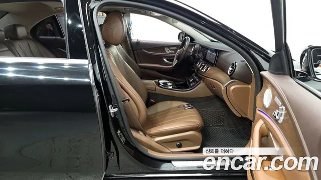 2020 Mercedes-Benz E-Class W213 E300 4matic Exclusive Sold VIN 38373733838383838 – front exterior