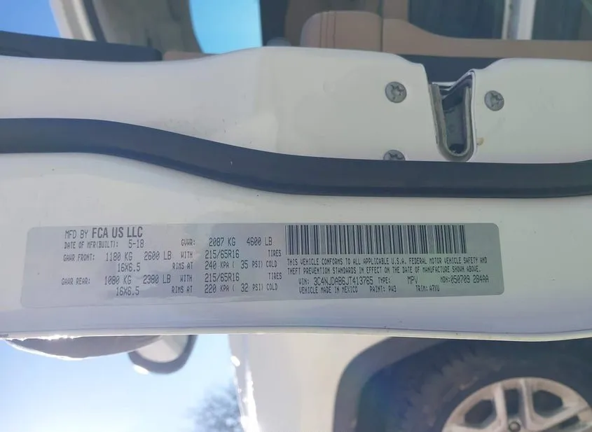 2018 JEEP Compass Used VIN 3C4NJDAB6JT413765 – photo 17