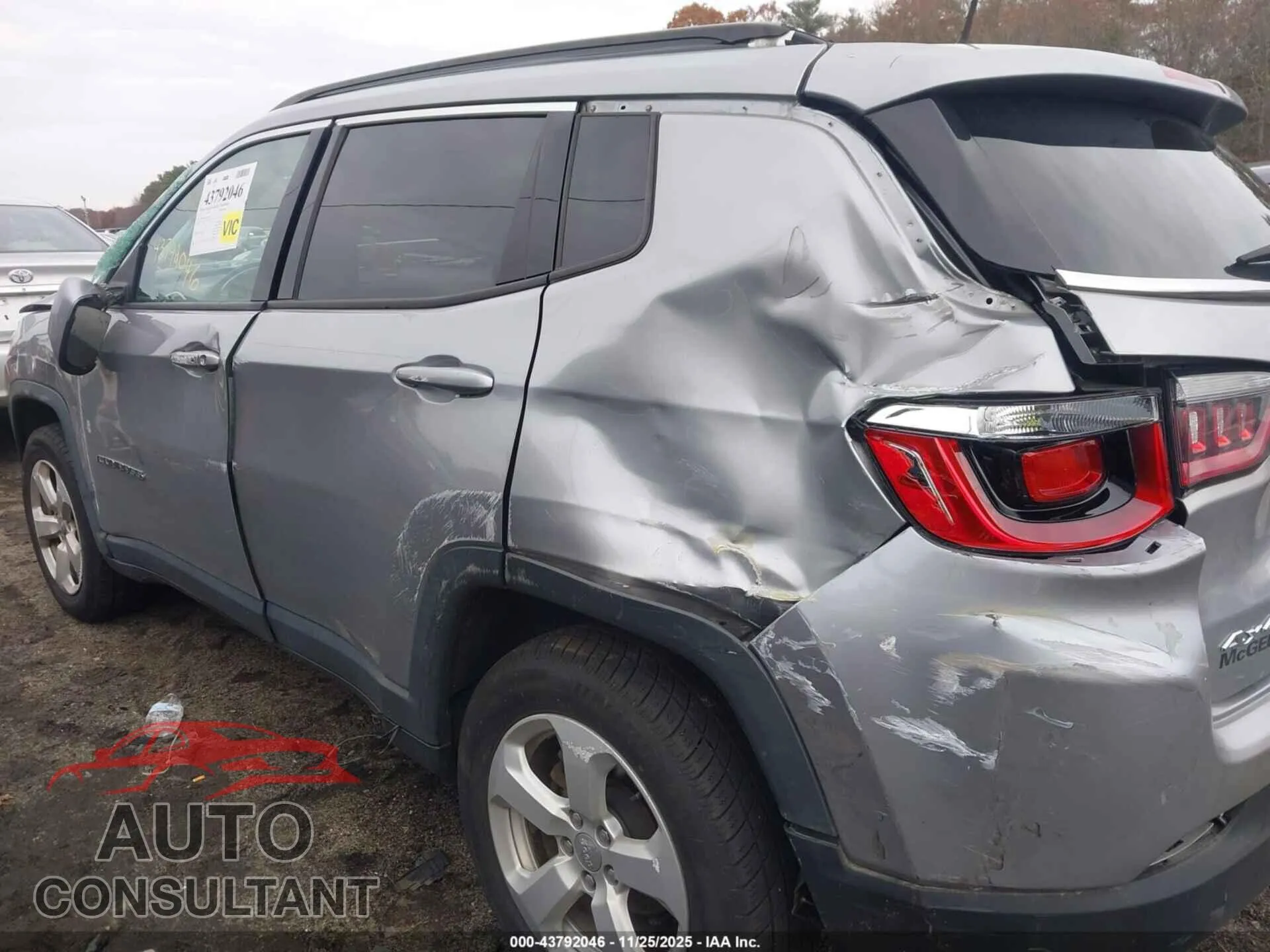 2019 JEEP COMPASS Damaged VIN 3C4NJDBB5KT595751 – engine bay