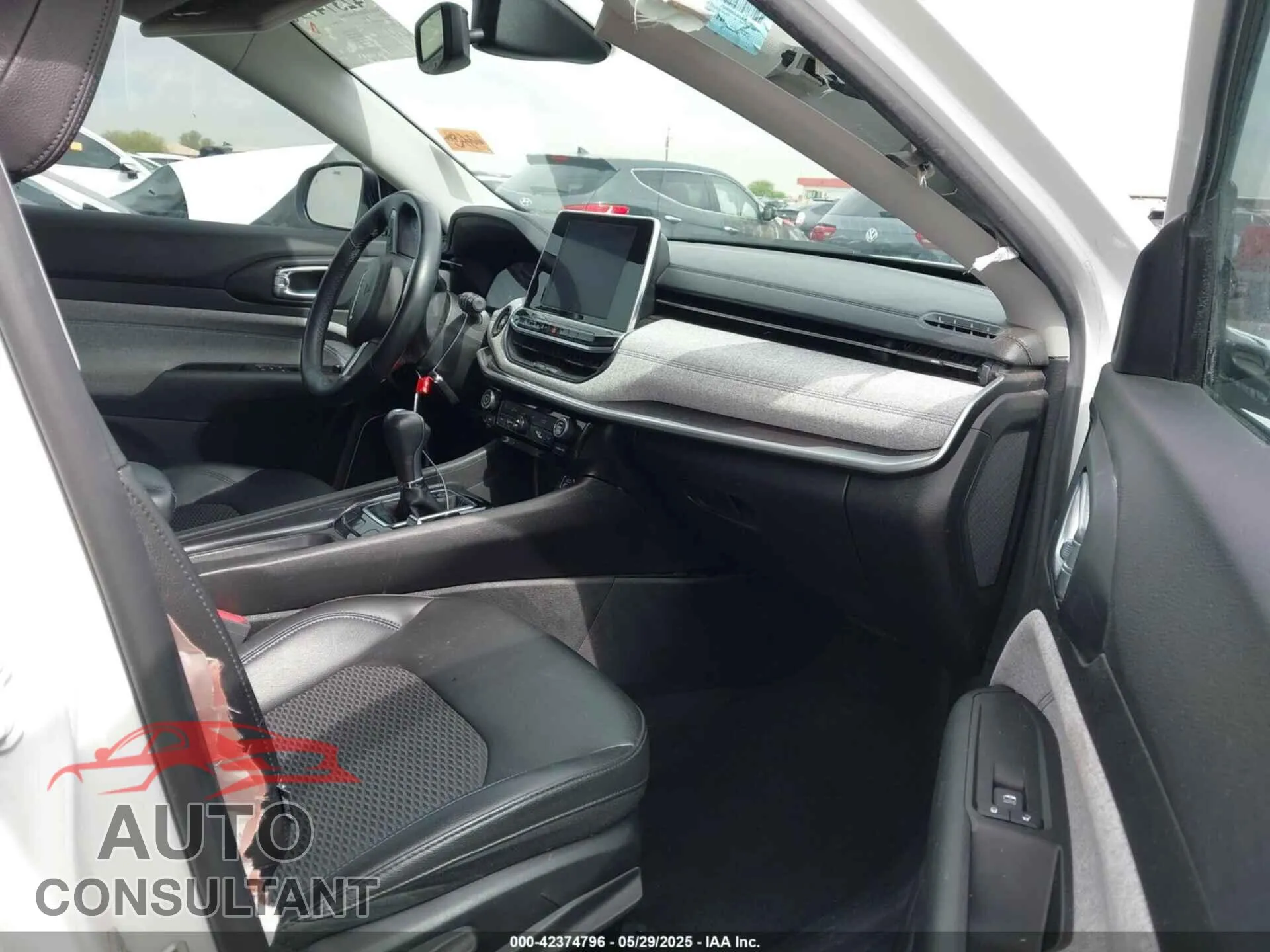 2022 JEEP COMPASS Damaged VIN 3C4NJDBB6NT115950 – interior seats 2022 JEEP COMPASS Damaged VIN 3C4NJDBB6NT115950 – interior seats