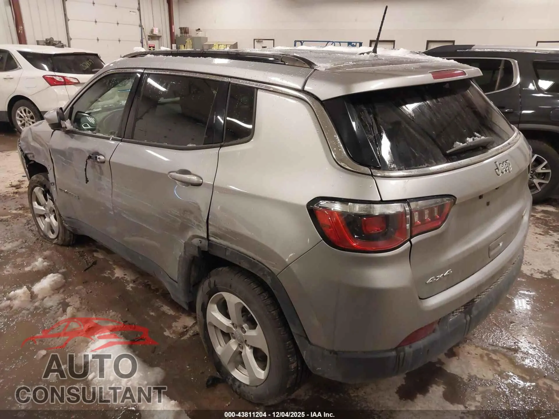 2019 JEEP COMPASS Damaged VIN 3C4NJDBB7KT646179 – side profile