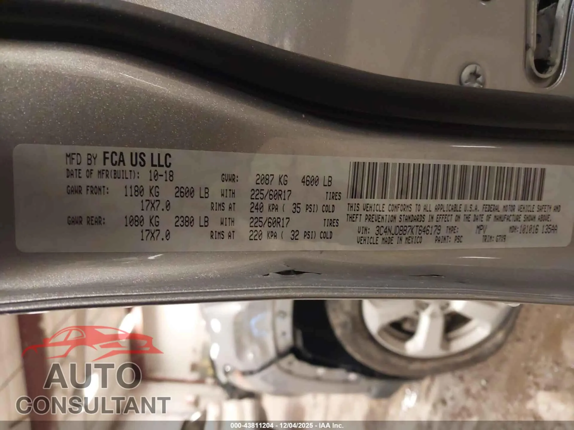 2019 JEEP COMPASS Damaged VIN 3C4NJDBB7KT646179 – trunk area