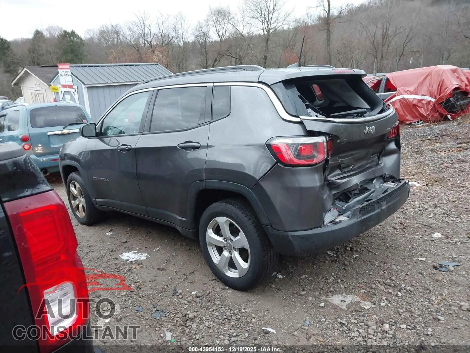 2019 JEEP COMPASS Damaged VIN 3C4NJDBB7KT849699 – side profile