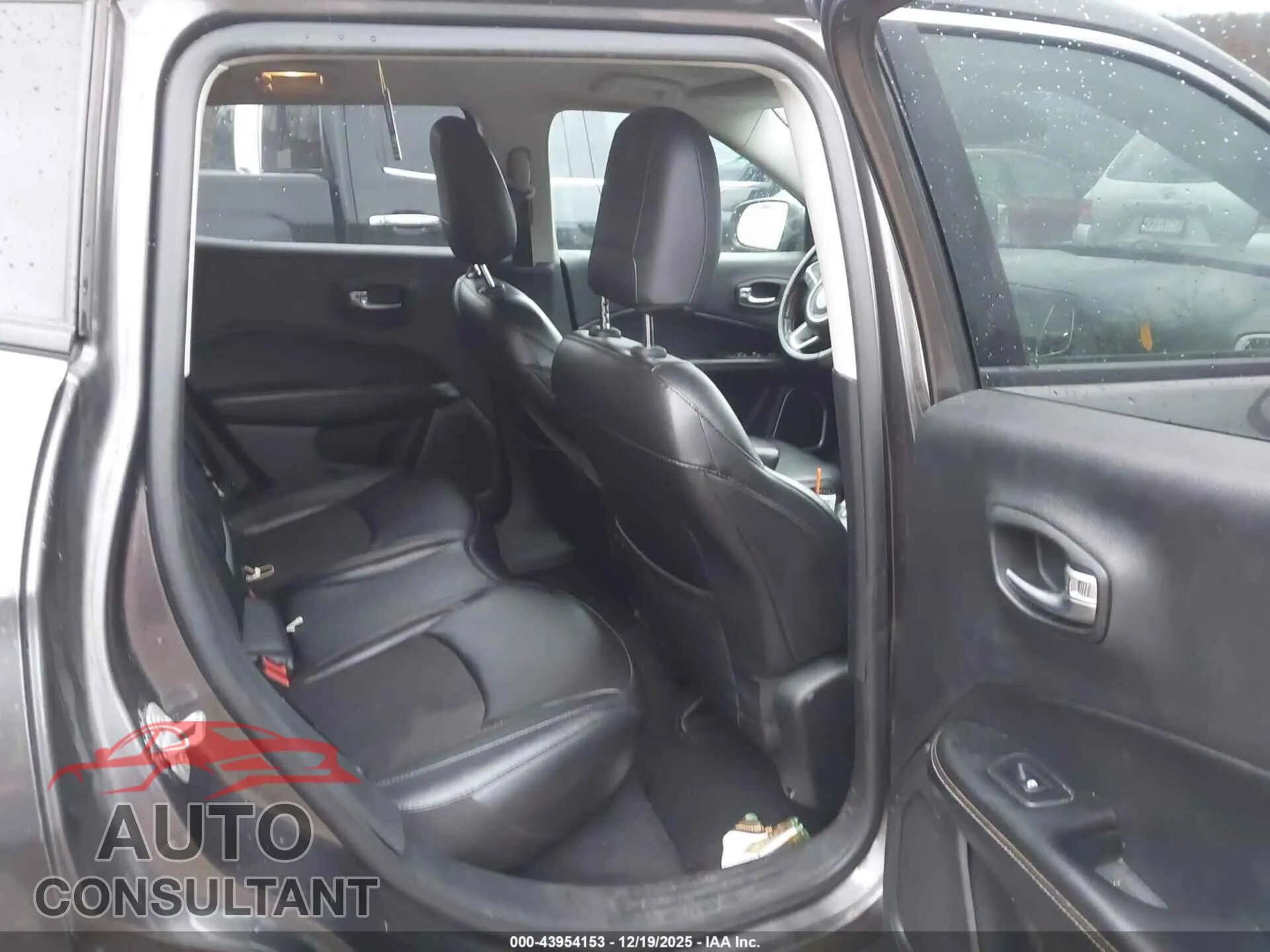 2019 JEEP COMPASS Damaged VIN 3C4NJDBB7KT849699 – undercarriage