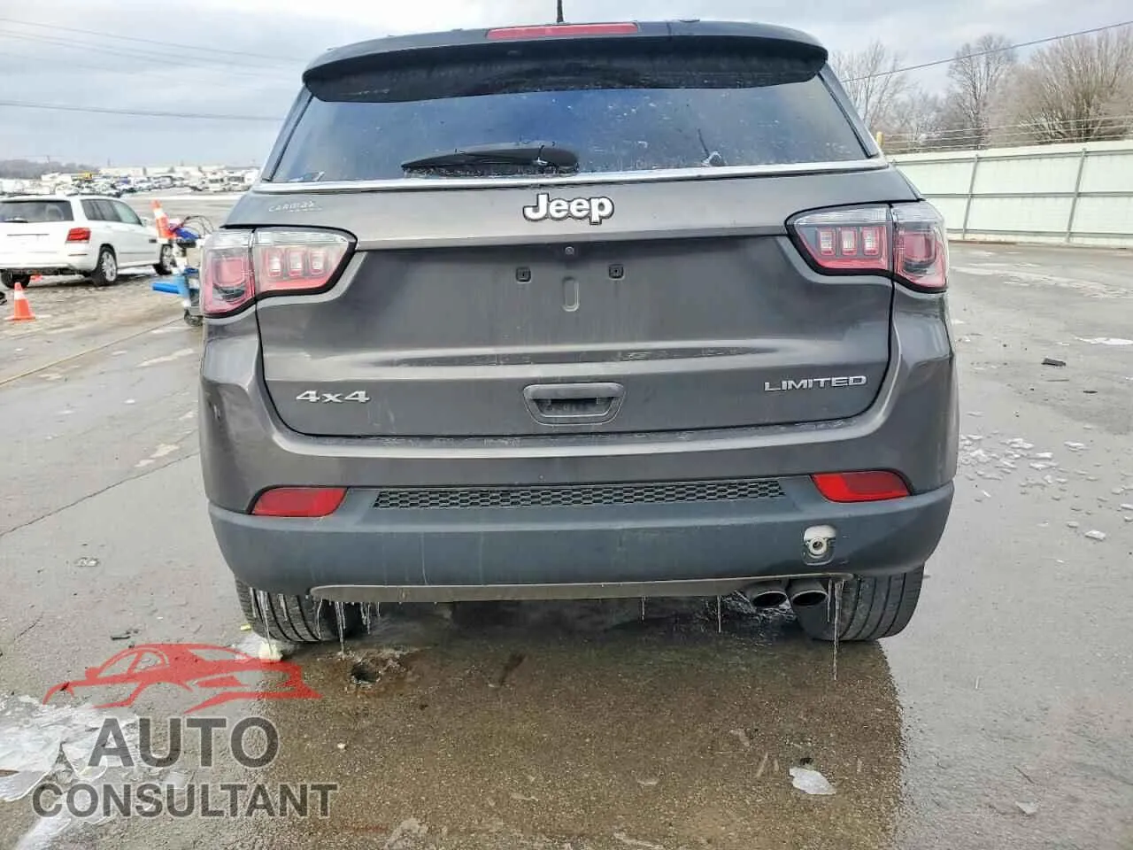 2018 JEEP COMPASS Damaged VIN 3C4NJDCB1JT231632 – engine bay