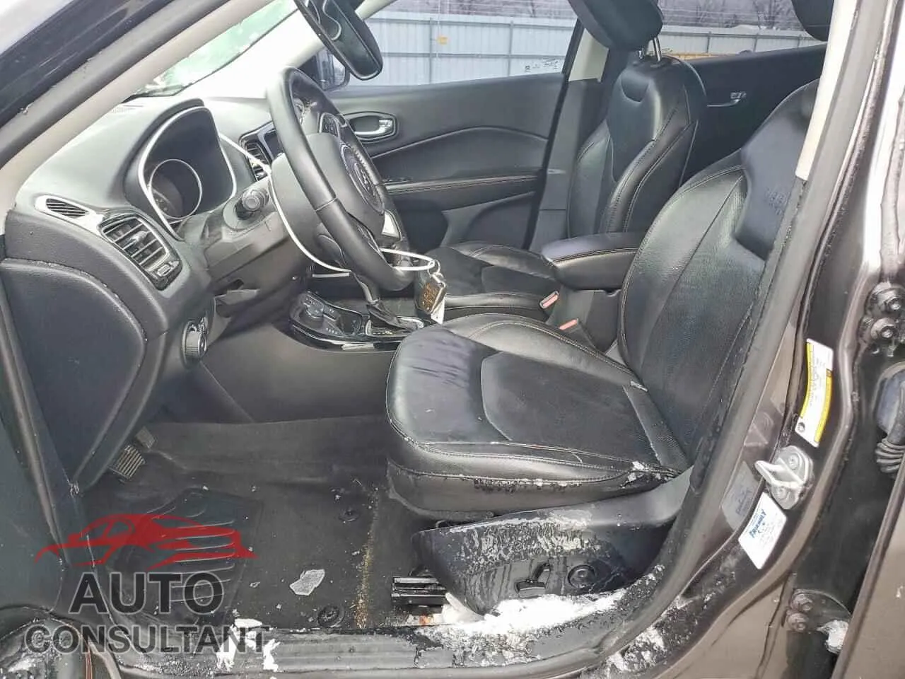 2018 JEEP COMPASS Damaged VIN 3C4NJDCB1JT231632 – exterior detail