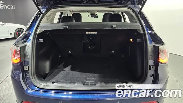 2019 Jeep Compass 2nd Gen 2.4 Limitied AWD Sold VIN 3C4NJDCB8KT598089 – trunk area