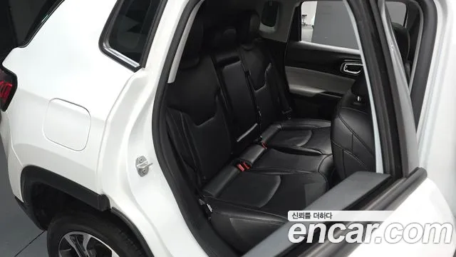 2022 Jeep Compass 2nd Gen 2.4 Limitied AWD Sold VIN 3C4NJDCB9NT175851 – interior seats