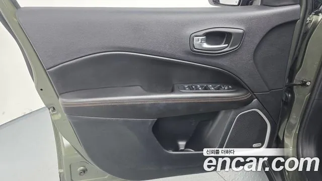 2019 Jeep Compass 2nd Gen 2.4 Limitied AWD Sold VIN 3C4NJDCBXKT598109 – photo 19