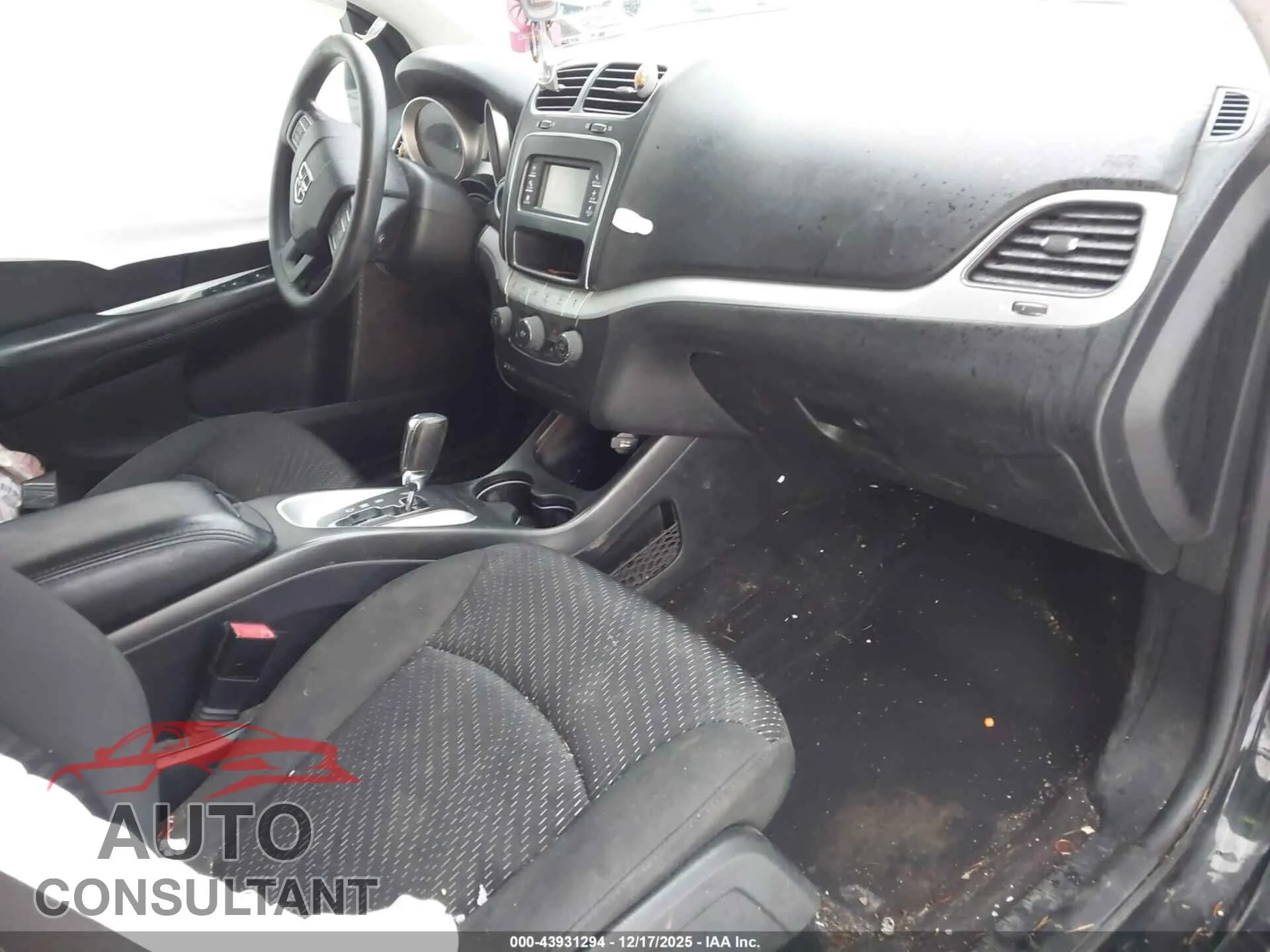 2018 DODGE JOURNEY Damaged VIN 3C4PDCABXJT309824 – interior seats