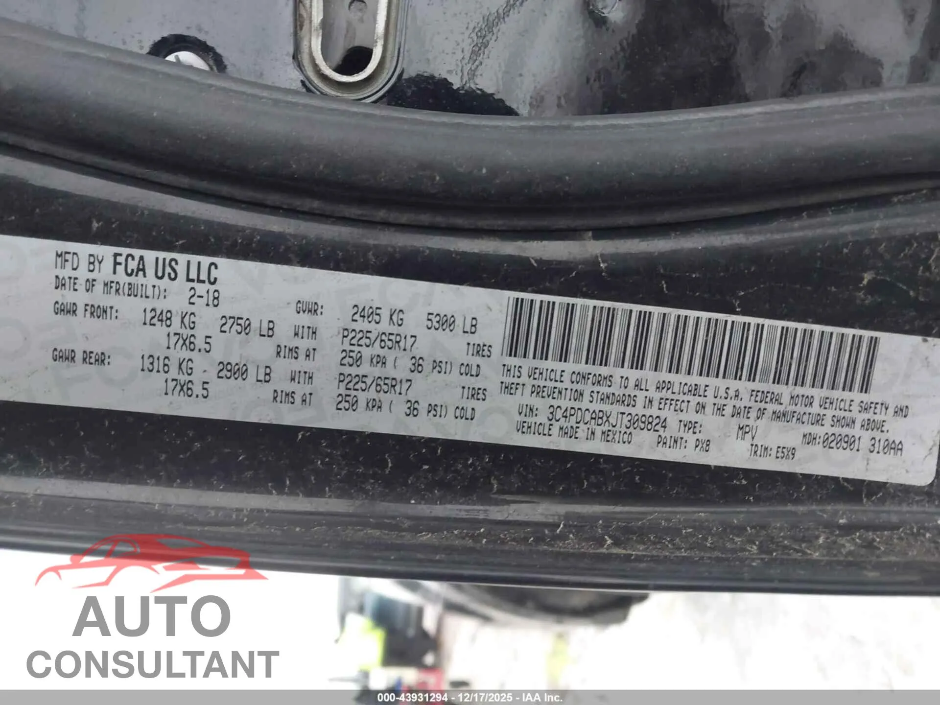 2018 DODGE JOURNEY Damaged VIN 3C4PDCABXJT309824 – trunk area