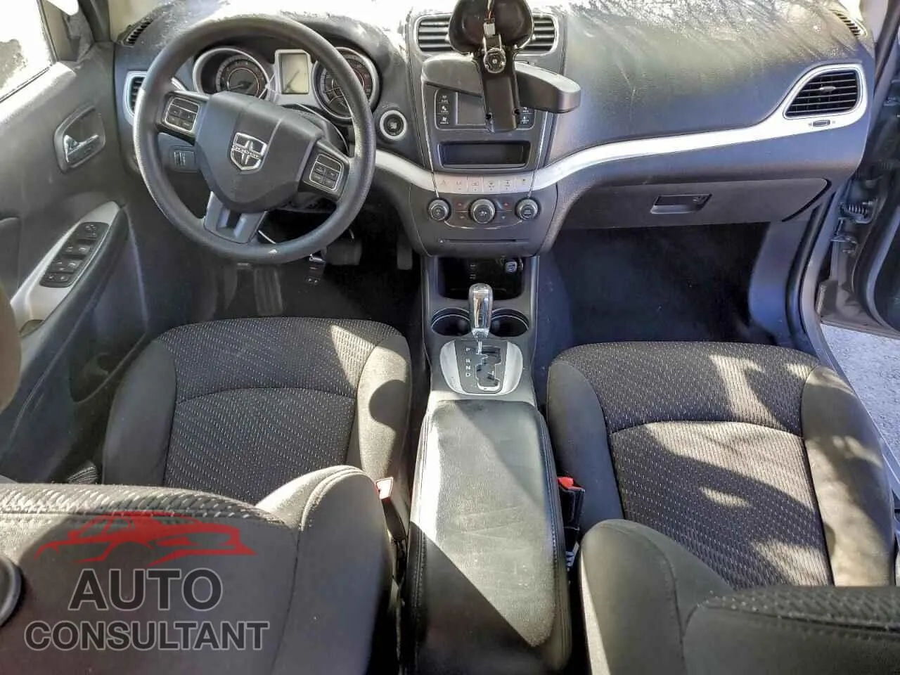 2019 DODGE JOURNEY Damaged VIN 3C4PDCBBXKT866152 – undercarriage