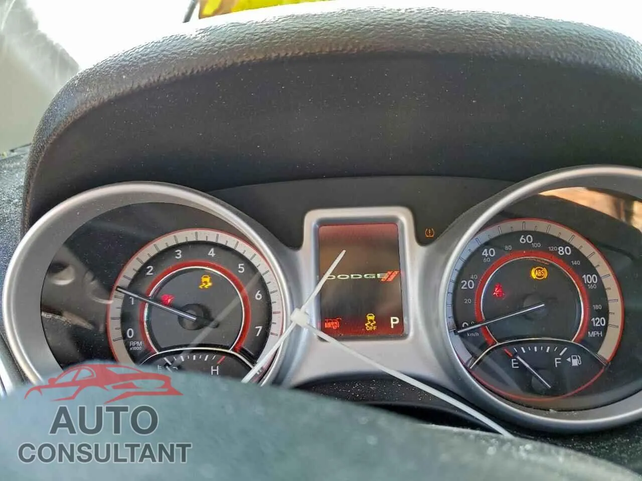 2019 DODGE JOURNEY Damaged VIN 3C4PDCBBXKT866152 – trunk area