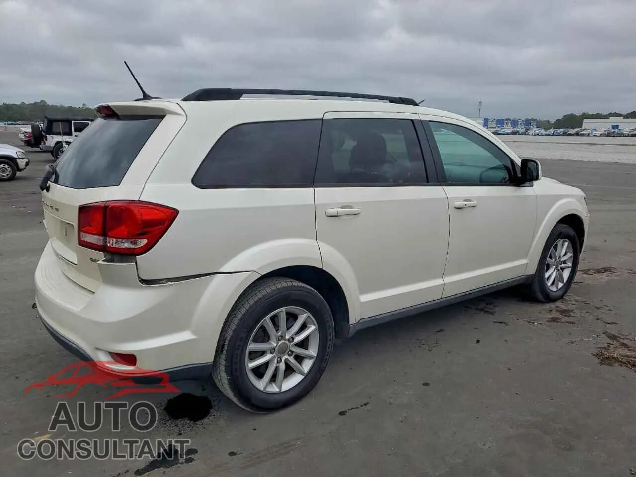 2013 DODGE JOURNEY Damaged VIN 3C4PDCBG8DT690961 – side profile