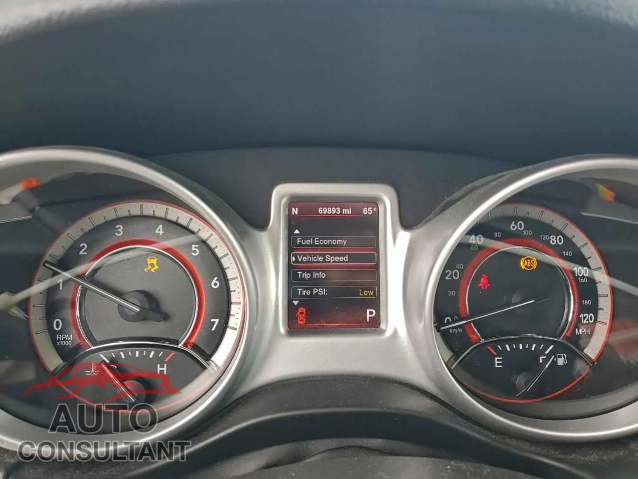 2013 DODGE JOURNEY Damaged VIN 3C4PDCBG8DT690961 – trunk area