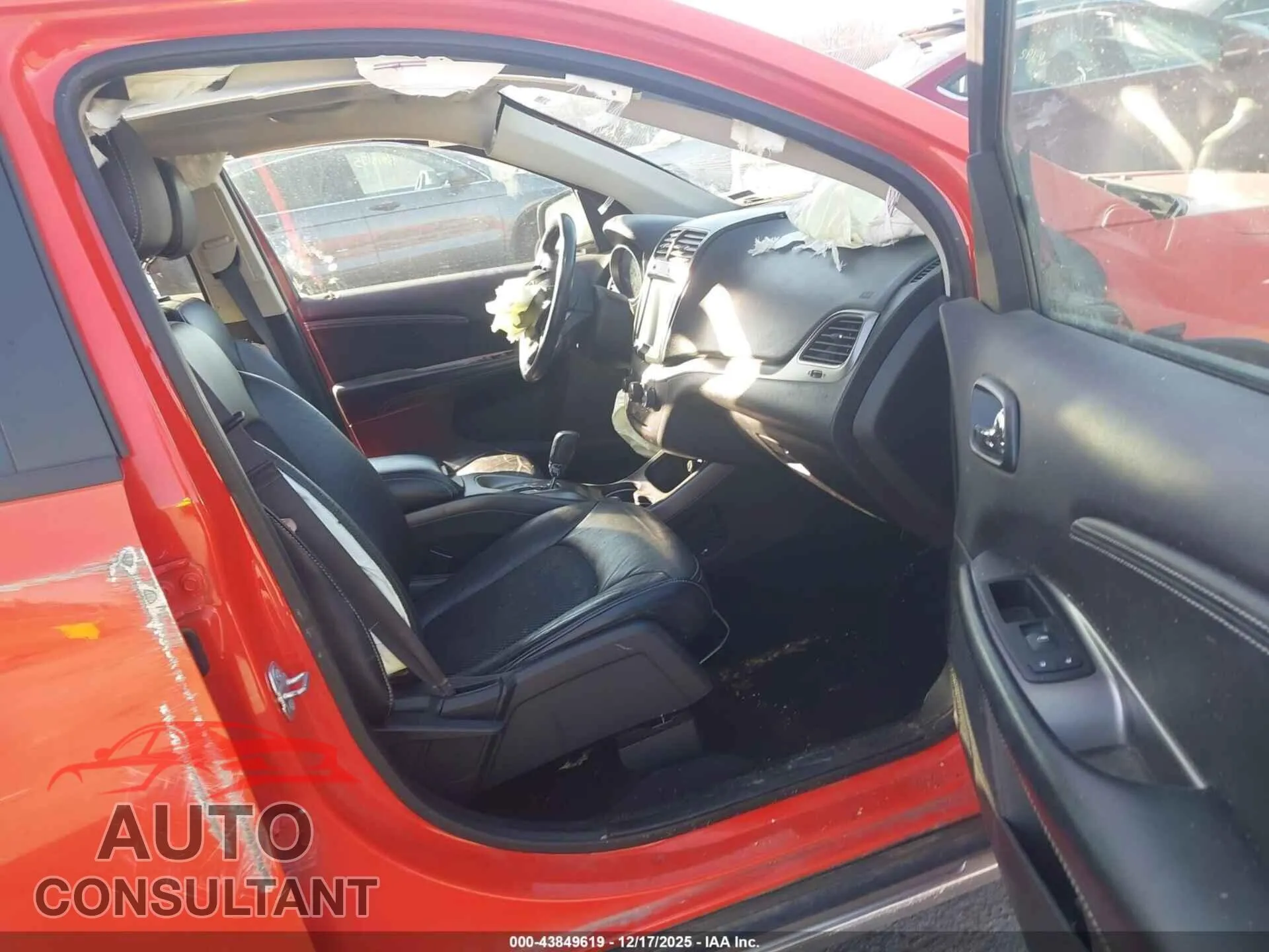 2018 DODGE JOURNEY Damaged VIN 3C4PDCGB9JT491037 – interior seats