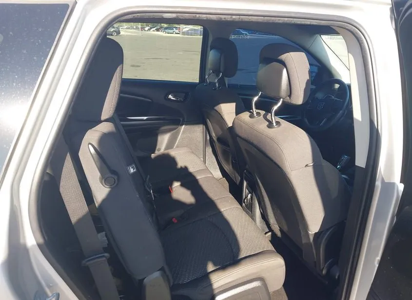 2012 DODGE Journey Used VIN 3C4PDDBGXCT323726 – engine bay 2012 DODGE Journey Used VIN 3C4PDDBGXCT323726 – engine bay