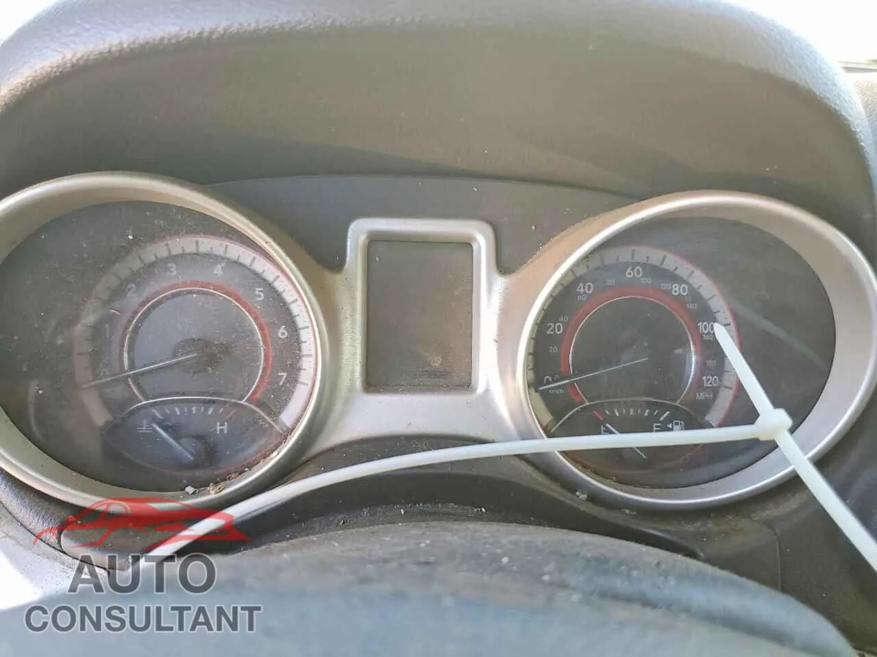 2014 DODGE JOURNEY Damaged VIN 3C4PDDBGXET169568 – trunk area