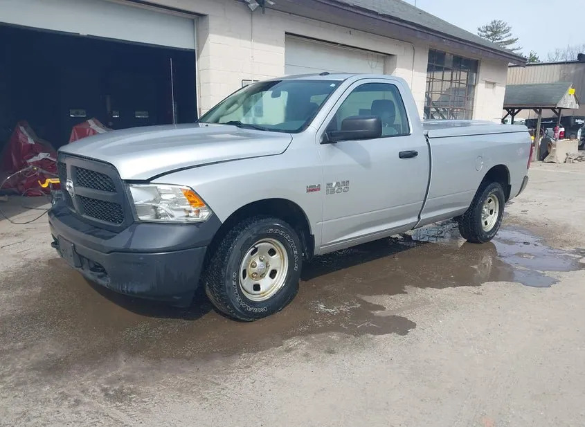 2017 RAM 1500 Used VIN 3C6JR7DT2HG585217 – trunk area
