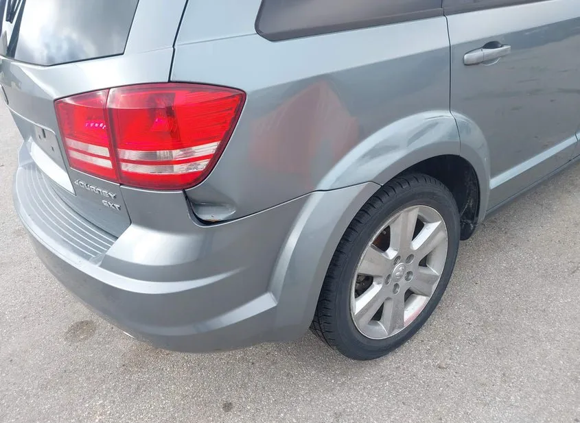 2010 DODGE Journey Used VIN 3D4PG5FV0AT196829 – photo 19