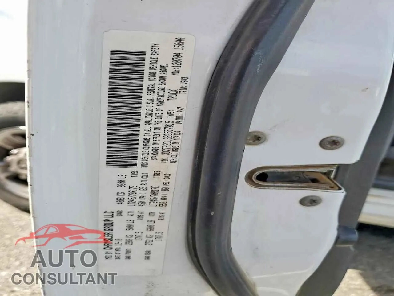2011 DODGE All Models Damaged VIN 3D7TP2CL3BG557015 – photo 12