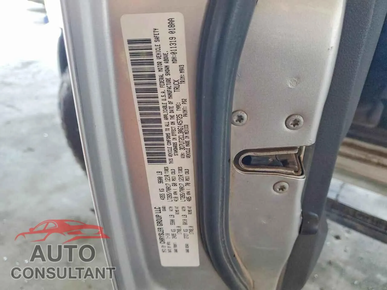 2010 DODGE All Models Damaged VIN 3D7UT2CL3AG145725 – photo 11